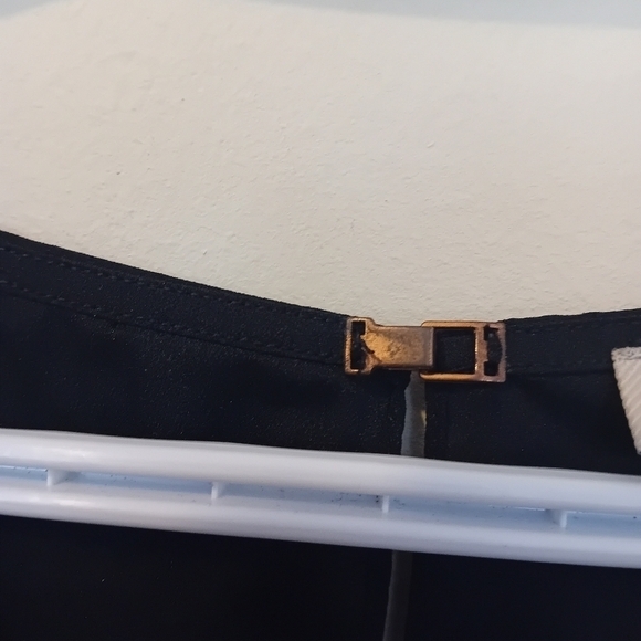 AK Urban Black Blouse‎ Dark Gray Sleeves Sheer Top Keyhole Back Womens 50 (XXL) - Picture 6 of 9